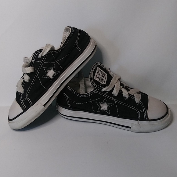 Converse One Star Toddler Low Top Sneaker - Picture 6 of 8